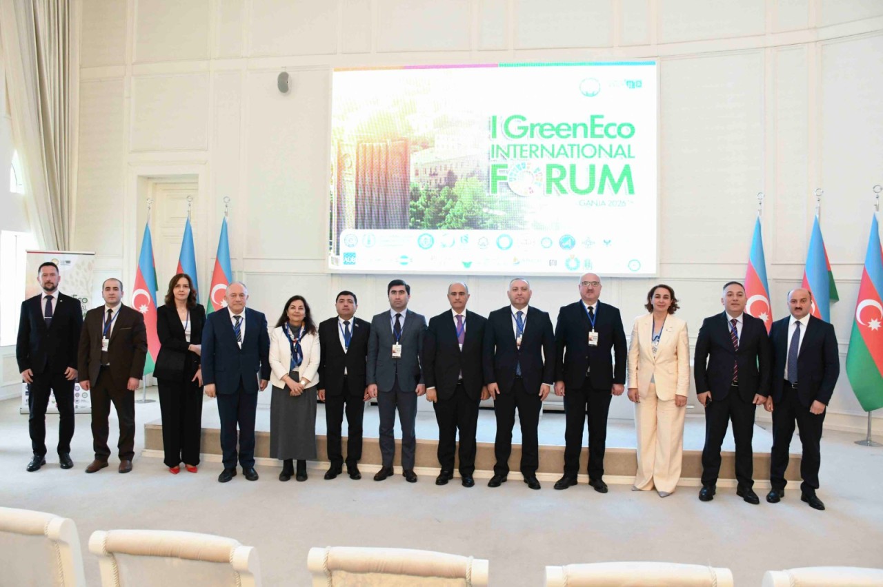 AzTU rektoru “I Yaşıl İqtisadiyyat” Beynəlxalq Forumunda çıxış edib - FOTOLAR